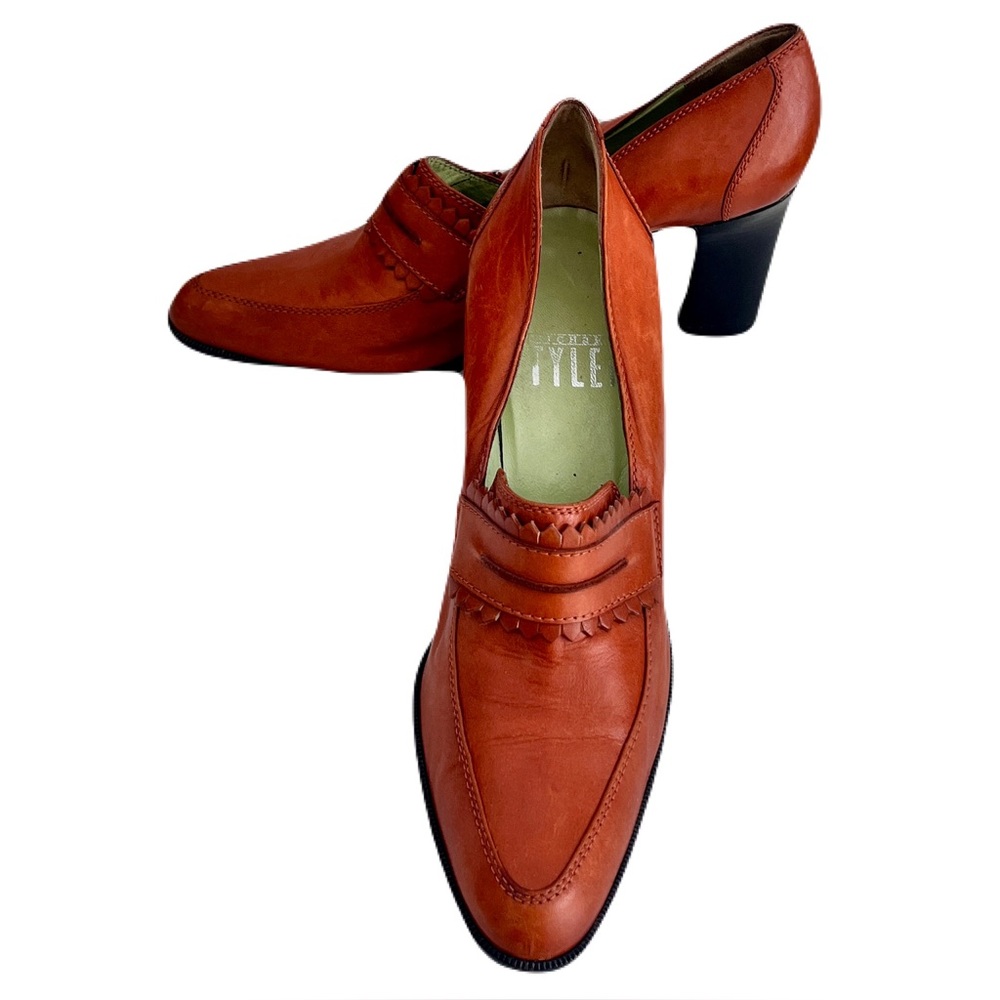 Vintage Richard Tyler Cognac Leather Heeled Loafers, Size 9